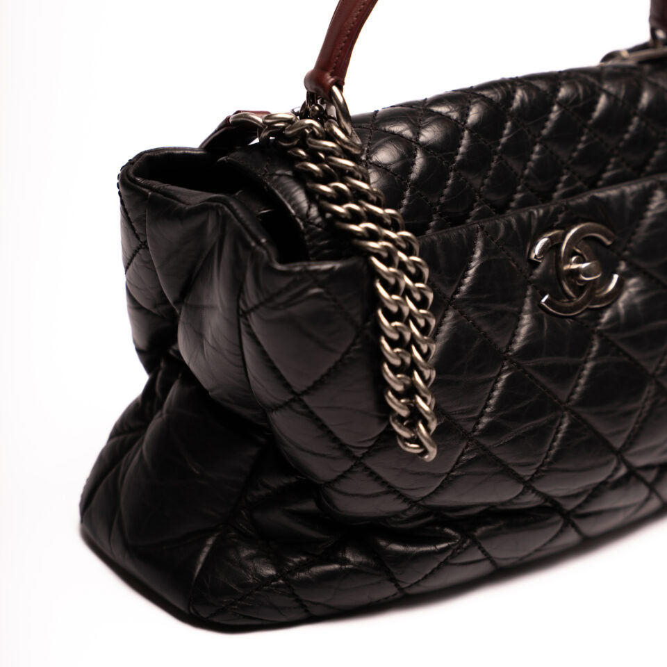 Chanel Diana bag medium