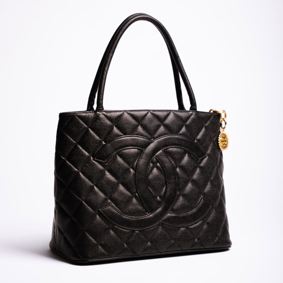 chanel re-release caviar tote