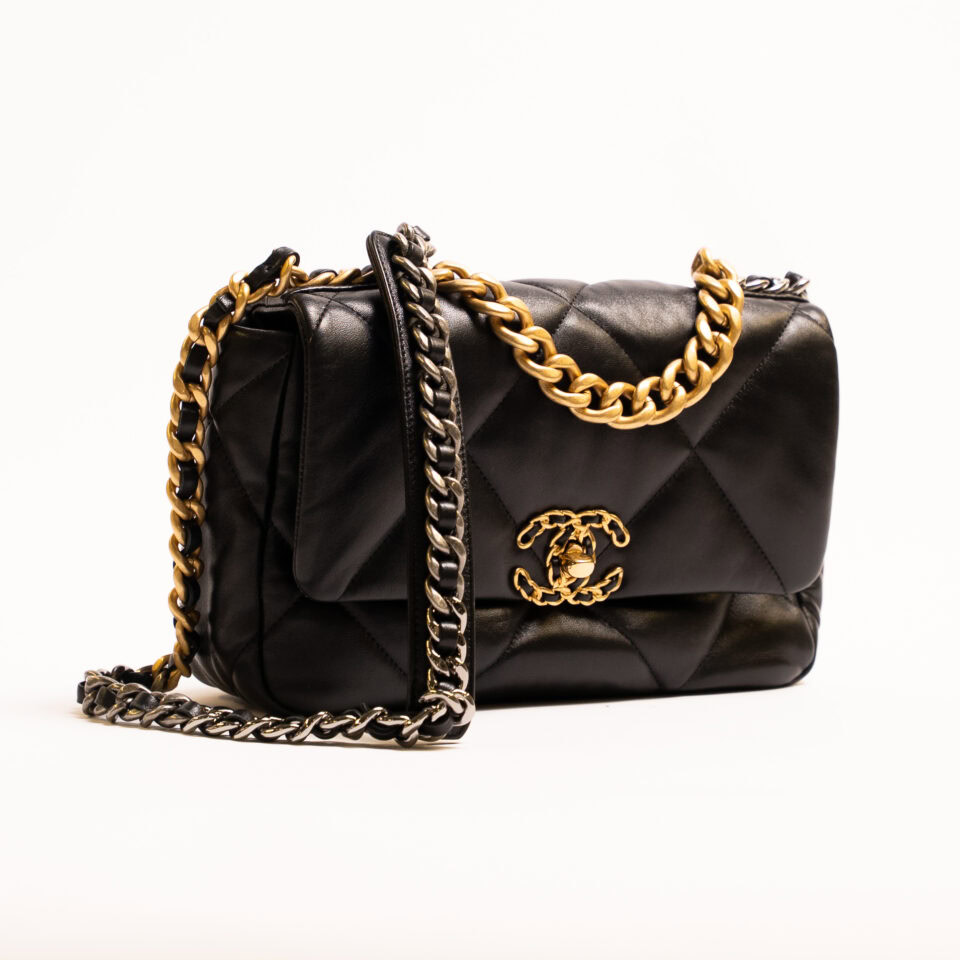 Chanel 19 Lambskin Chain Shoulder Bag Medium