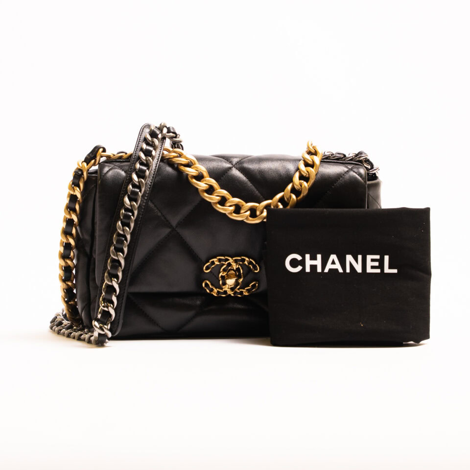 Chanel 19 Lambskin Chain Shoulder Bag Medium