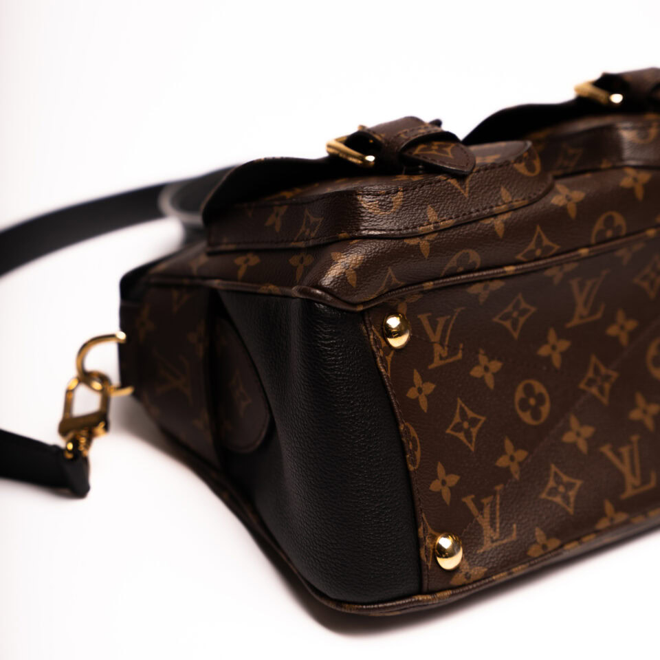 LV Monogram multi pocket 2-way handbag